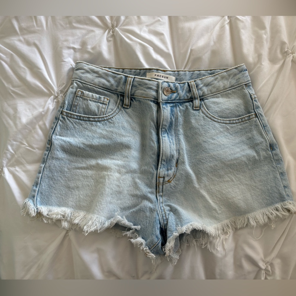 Women’s Pacsun Jean shorts size 26 NWOT